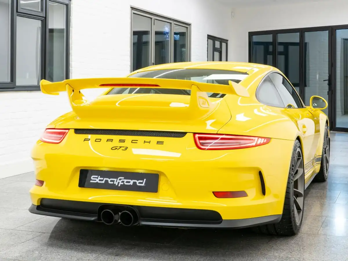 2014-porsche-911-38-gt3-big-2