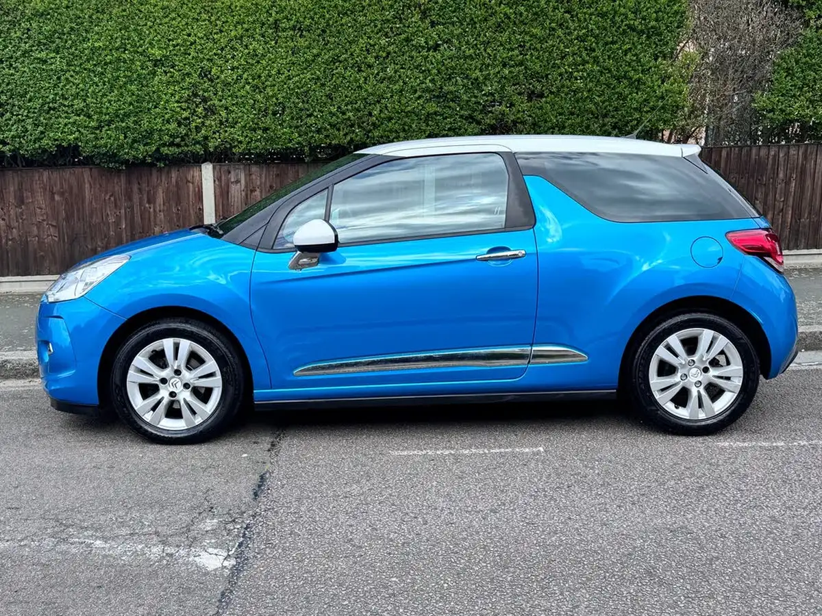 2012-citroen-ds3-16-dstyle-big-1