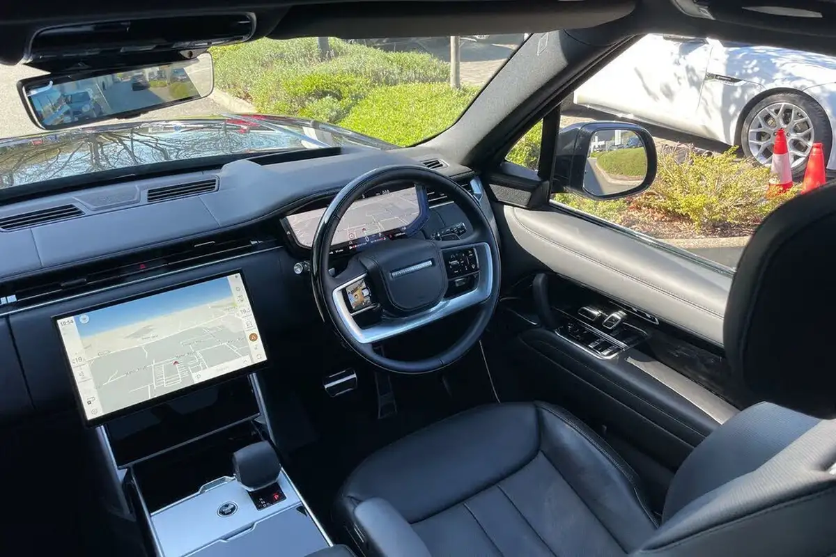 2024-land-rover-range-rover-30-d350-autobiography-big-19