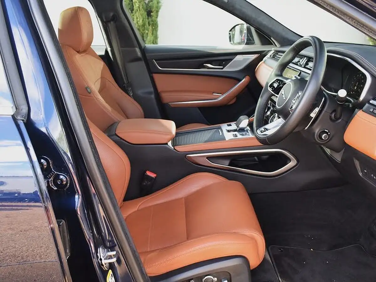 2022-jaguar-f-pace-20-d200-r-dynamic-hse-big-14