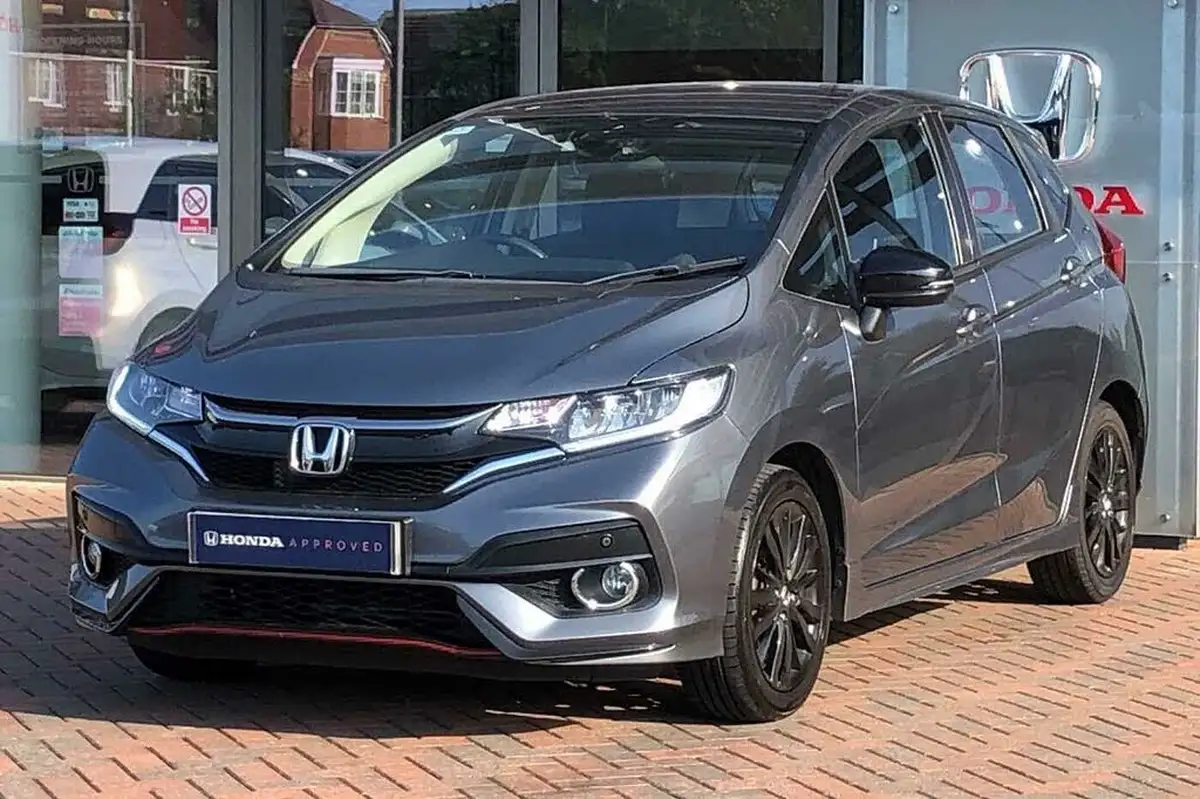 2018-honda-jazz-15-i-vtec-sport-navi-big-9