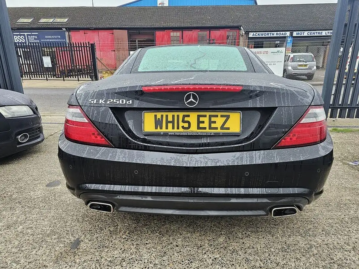 2015-mercedes-benz-slk-21td-slk250d-amg-sport-big-5