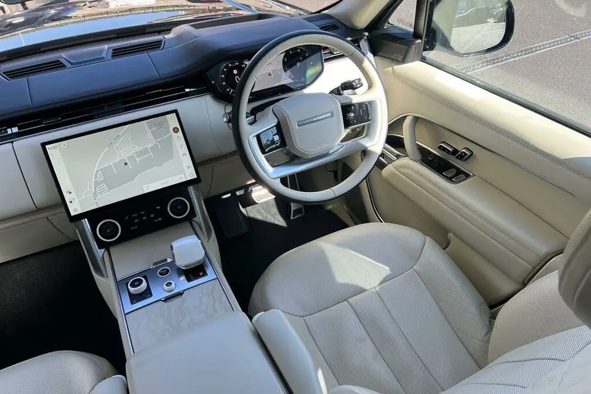 2022-land-rover-range-rover-44-p530-sv-big-71