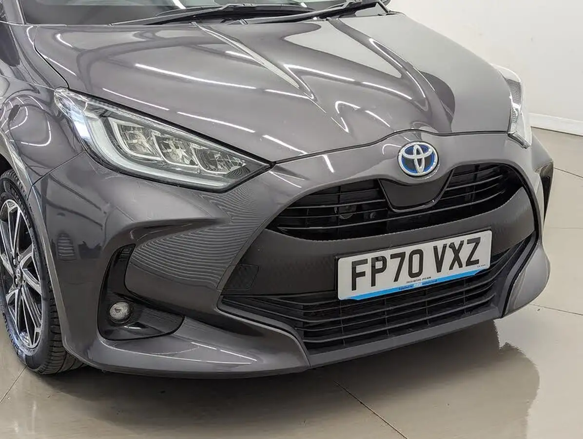 2020-toyota-yaris-15-vvt-i-design-big-13