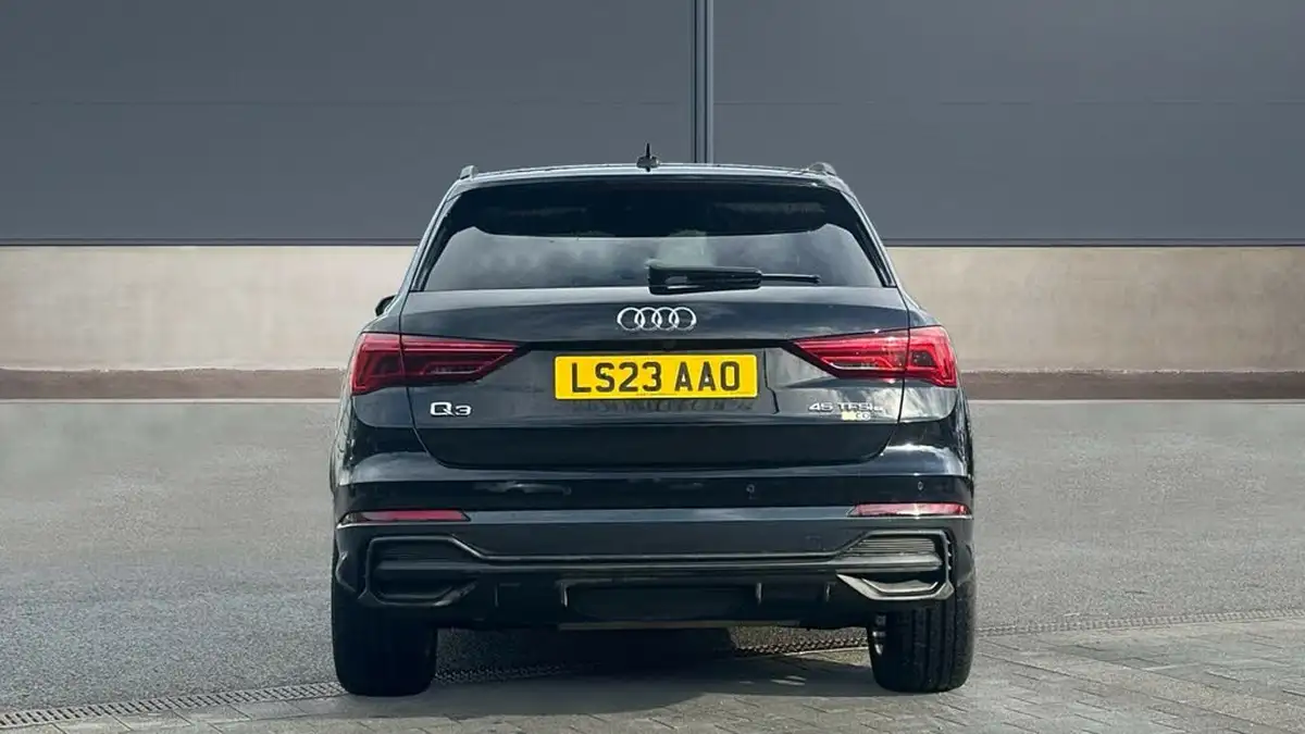 2023-audi-q3-14-45-tfsi-e-black-edition-station-wagon-big-5