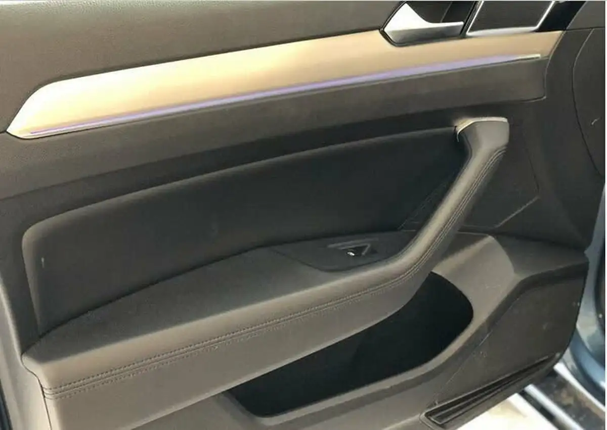 2018-volkswagen-passat-14-tsi-gte-estate-5d-big-41