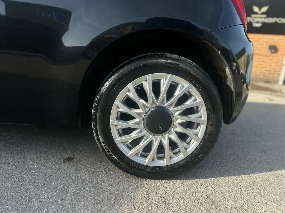2016-fiat-500-12-lounge-big-9