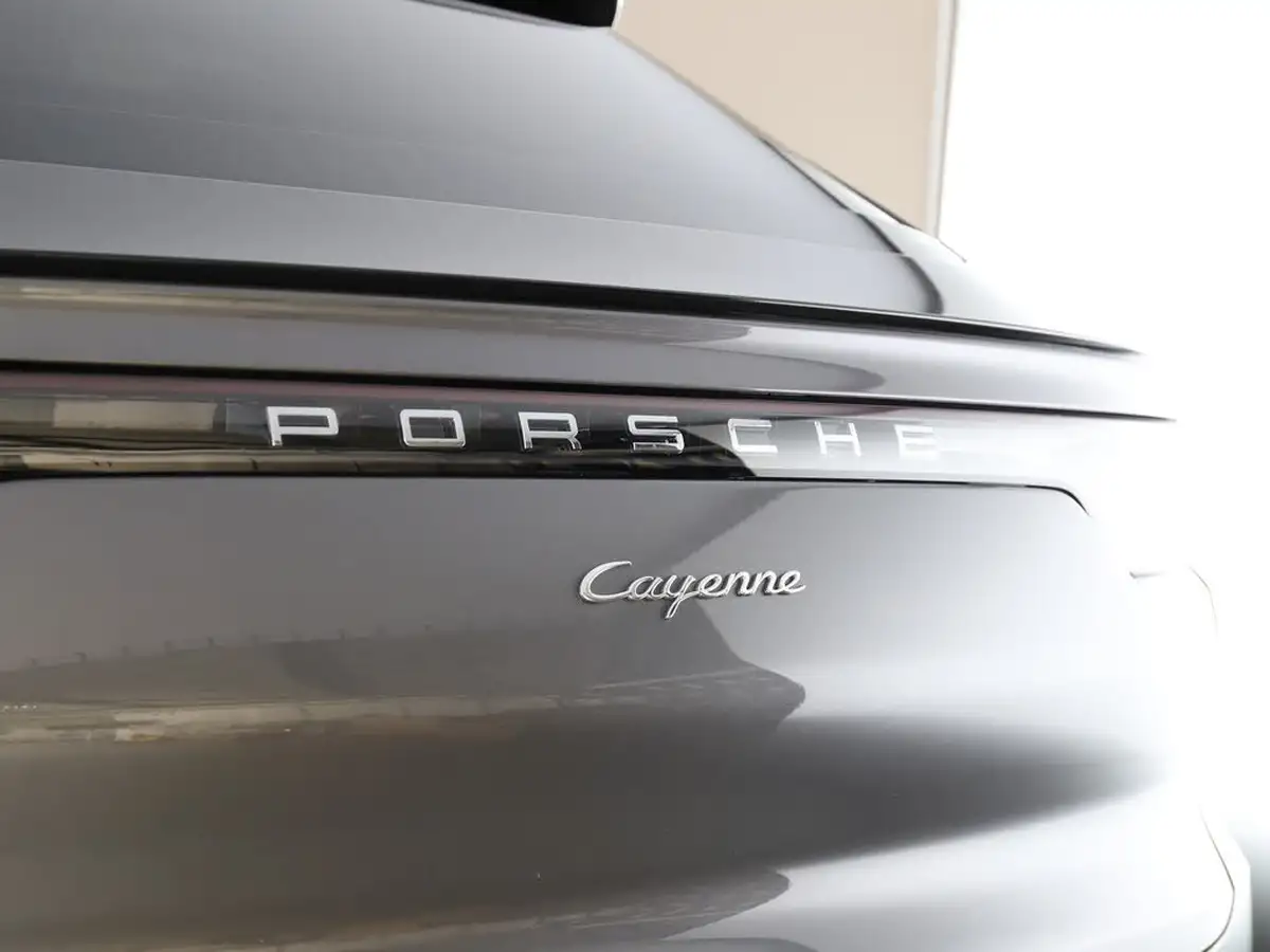 2020-porsche-cayenne-30-v6-coupe-big-16