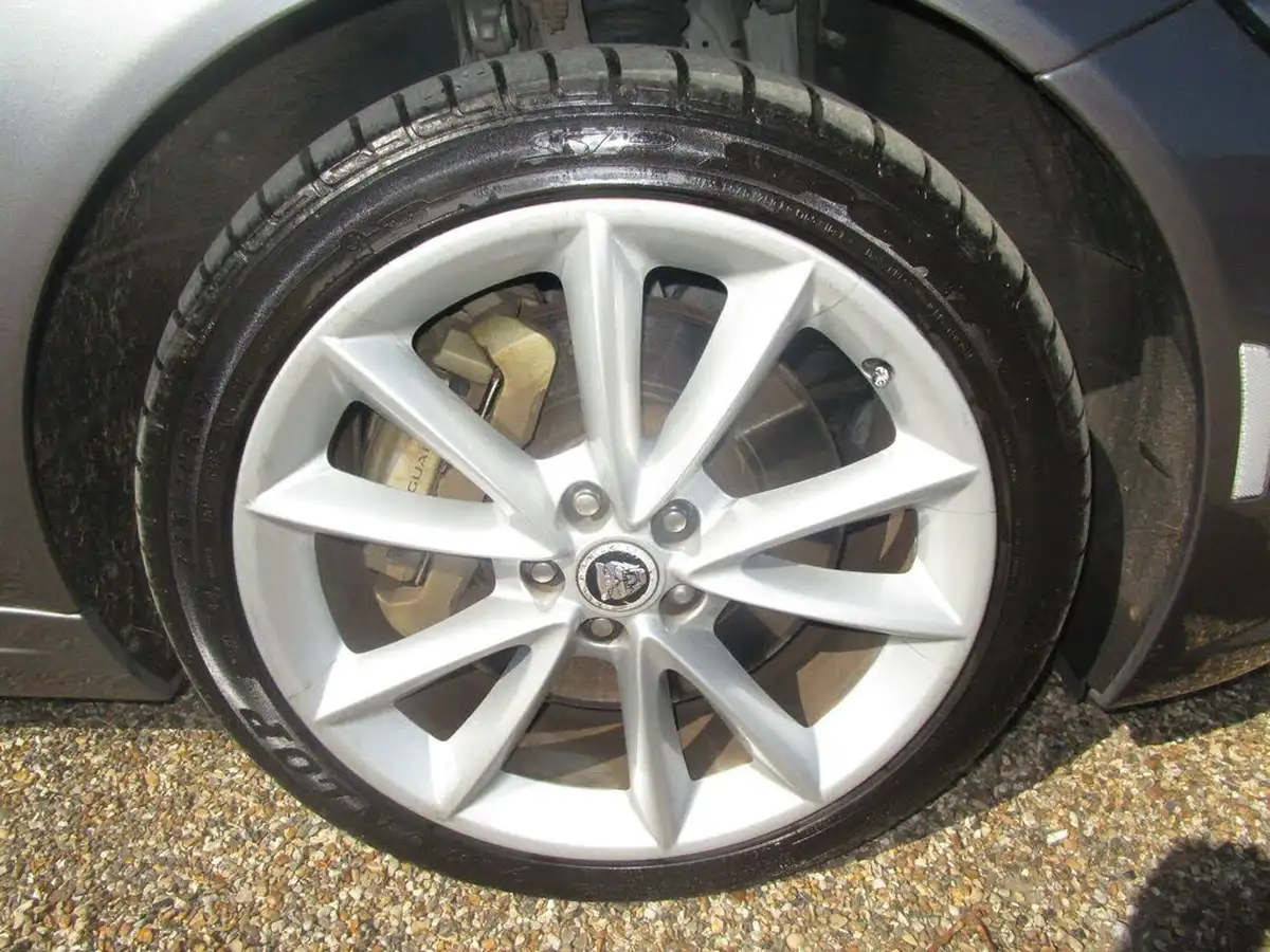 2011-jaguar-xk-50-portfolio-coupe-auto-big-3