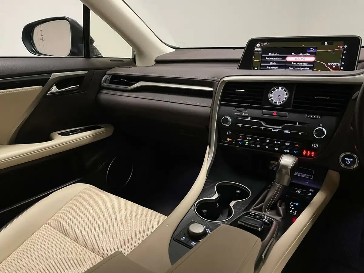 2018-lexus-rx-450h-35-luxury-big-18