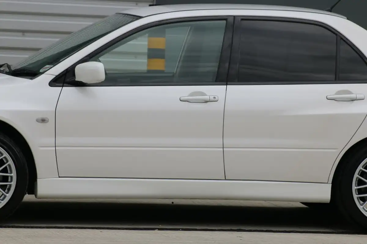 2002-mitsubishi-lancer-big-22