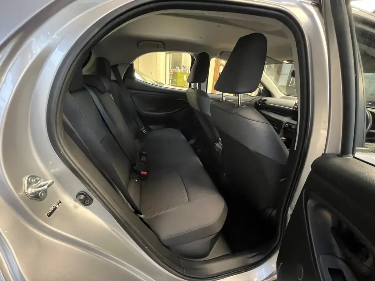 2022-mazda-mazda2-15-pure-big-8