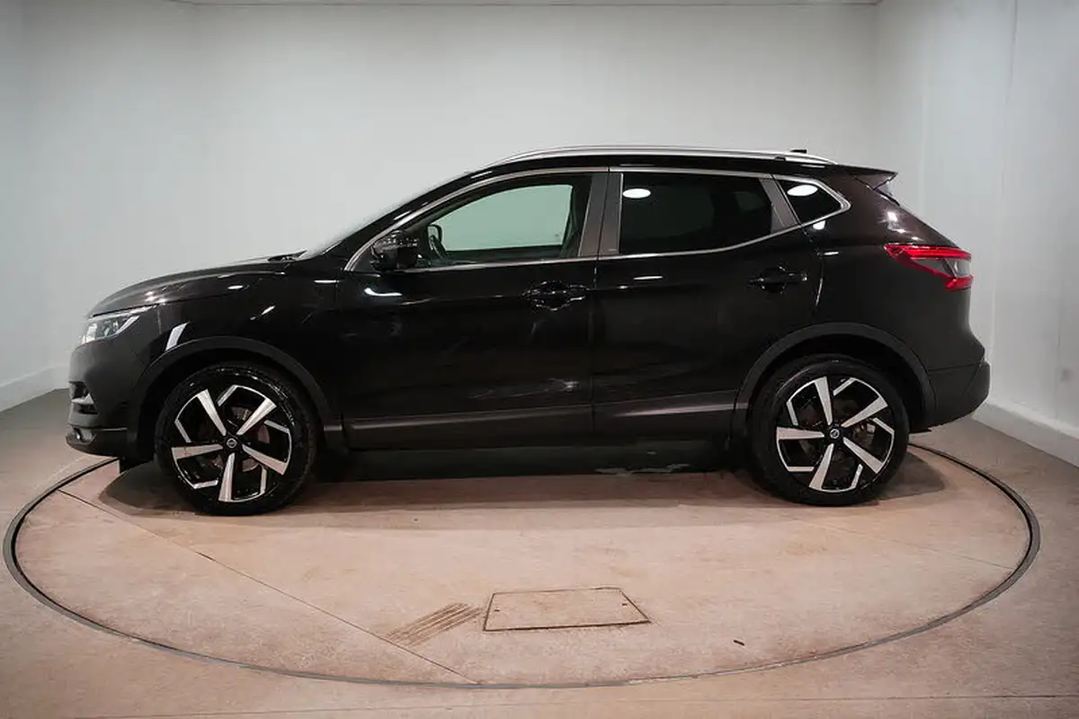 2019-nissan-qashqai-13-dig-t-tekna-160ps-dct-big-4