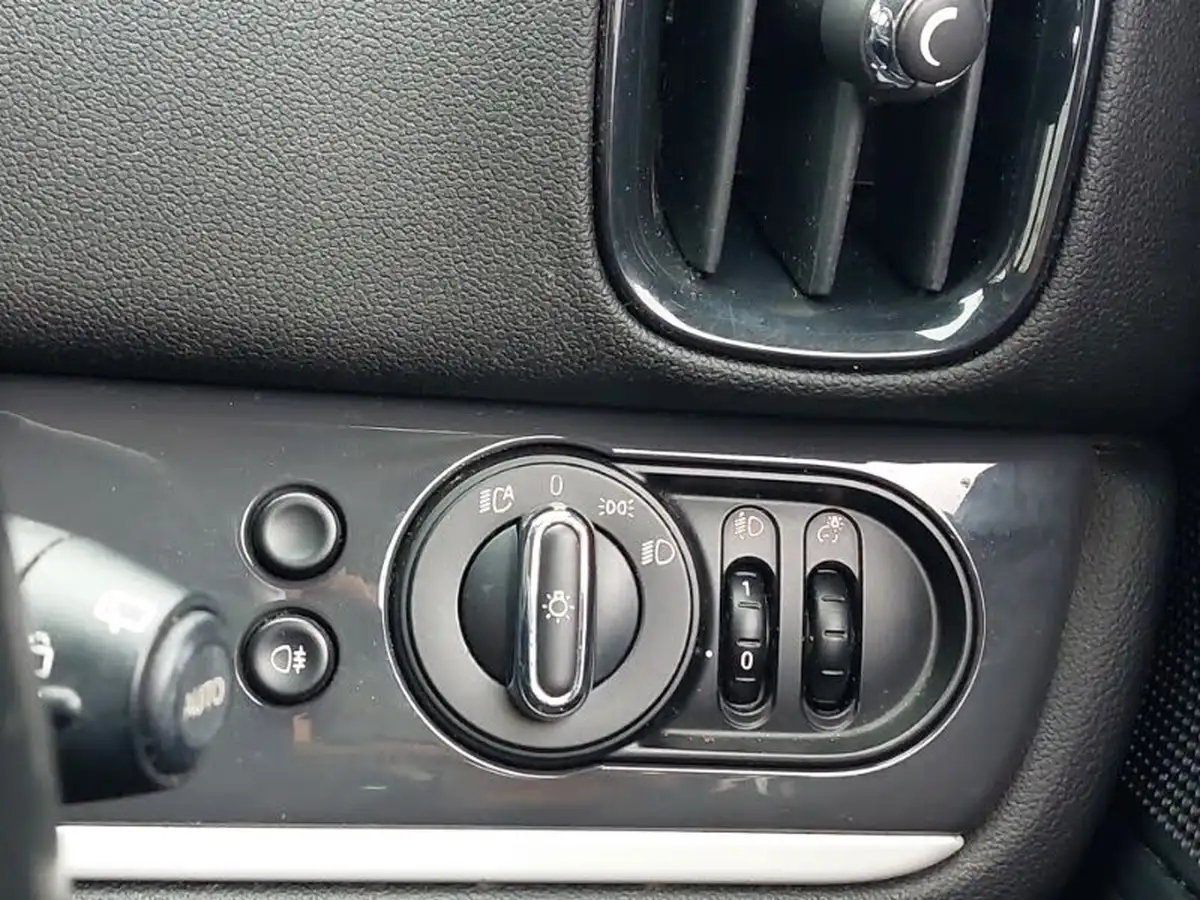 2019-mini-countryman-20-cooper-s-classic-auto-big-16