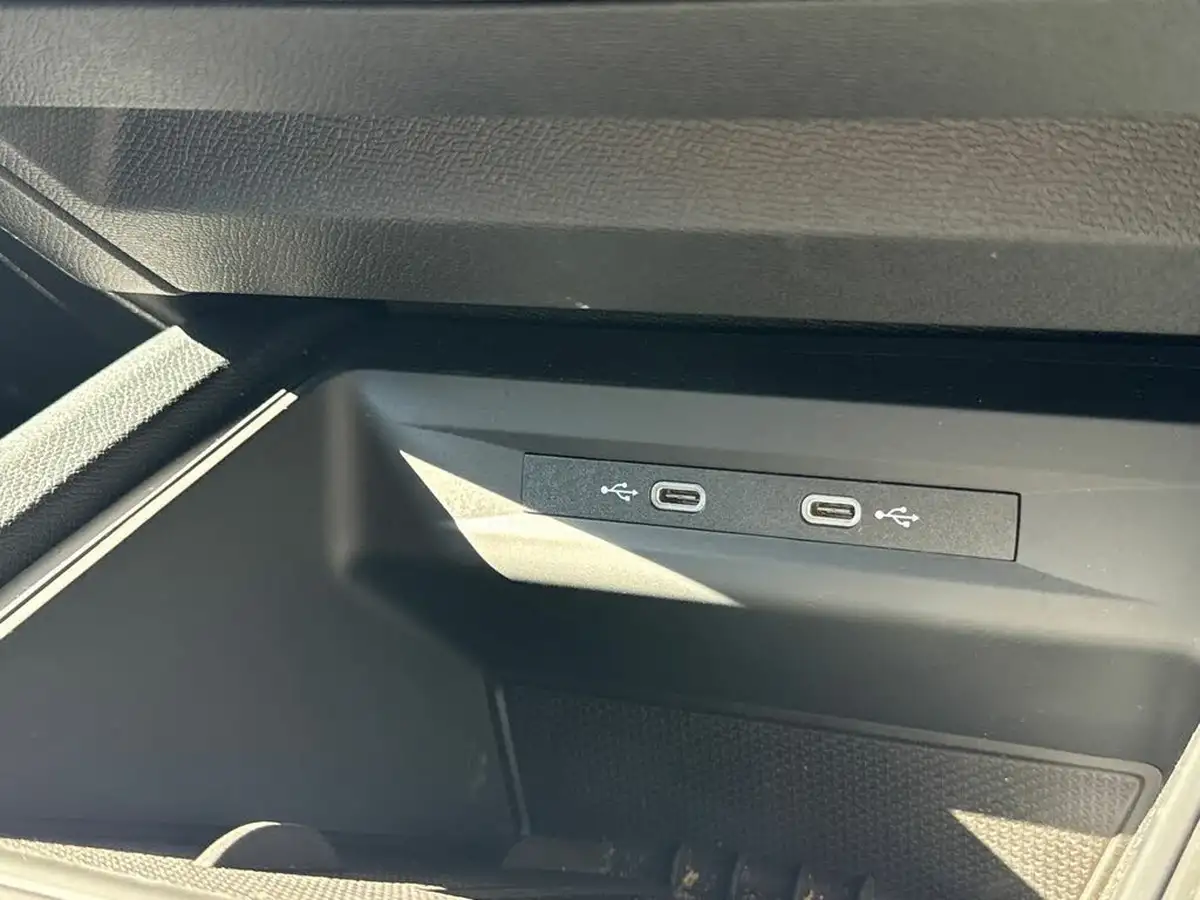 2024-seat-leon-15-etsi-fr-sport-150ps-hatchback-big-30