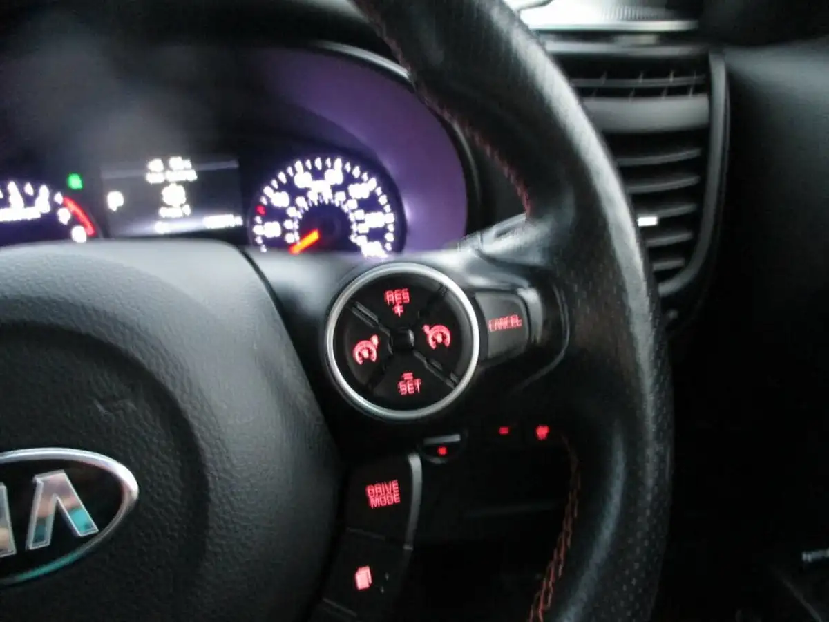2017-kia-soul-16-t-gdi-sport-big-15