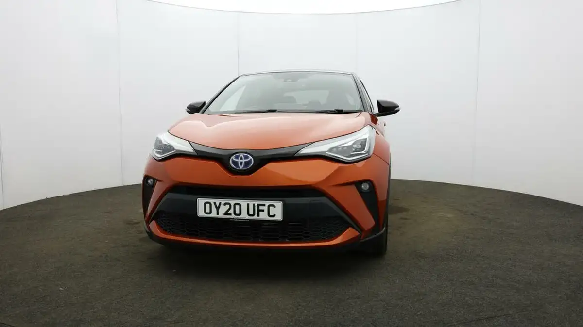 2020-toyota-c-hr-20-vvt-i-orange-edition-big-32