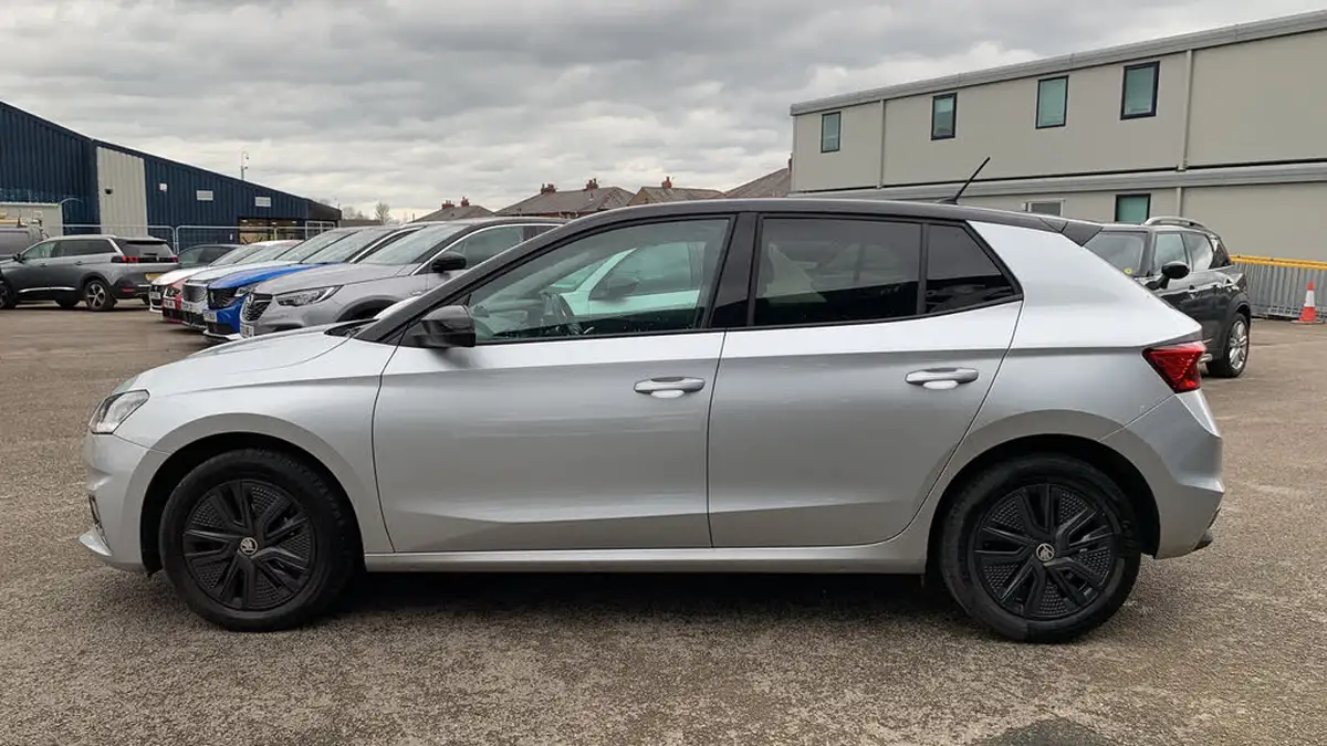 2022-skoda-fabia-10-tsi-colour-edition-95ps-big-5
