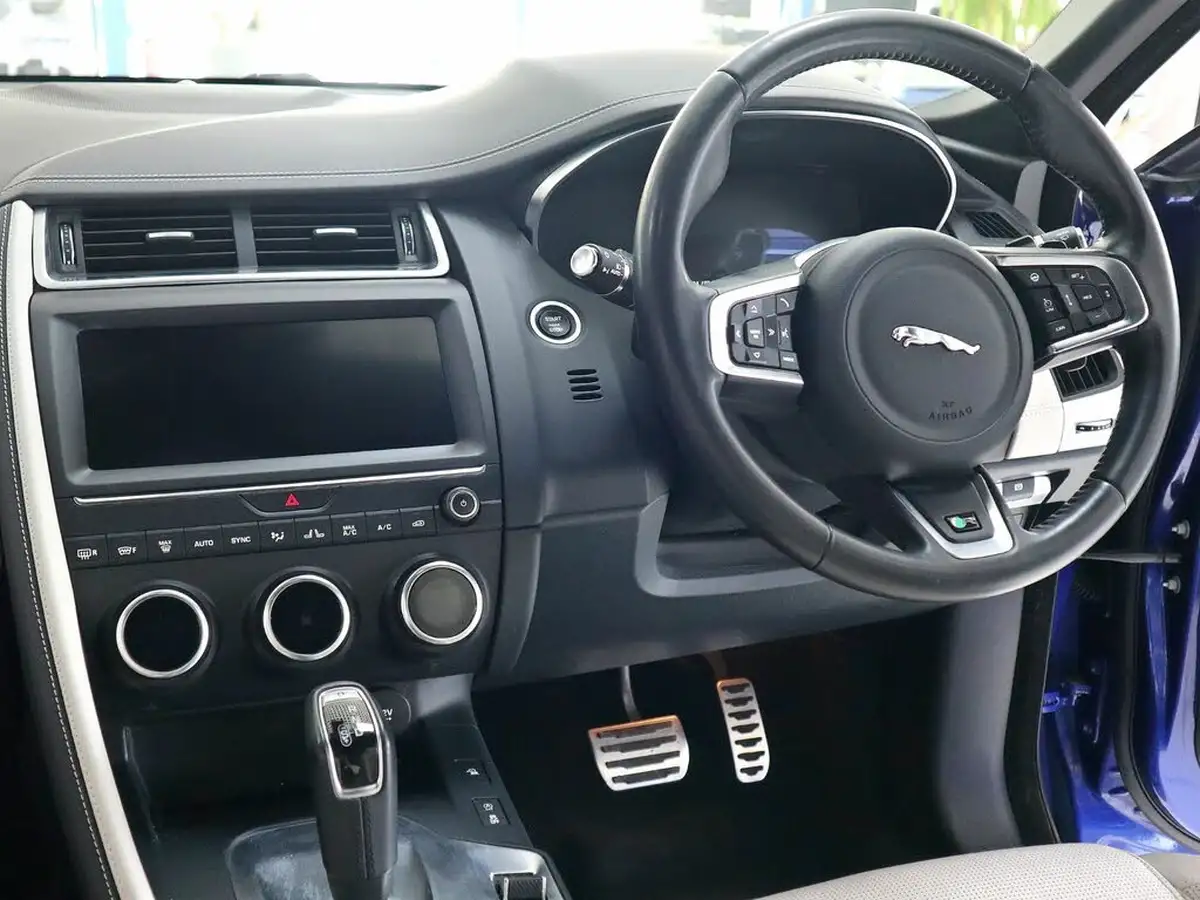 2019-jaguar-e-pace-20-i4d-r-dynamic-hse-180ps-big-25