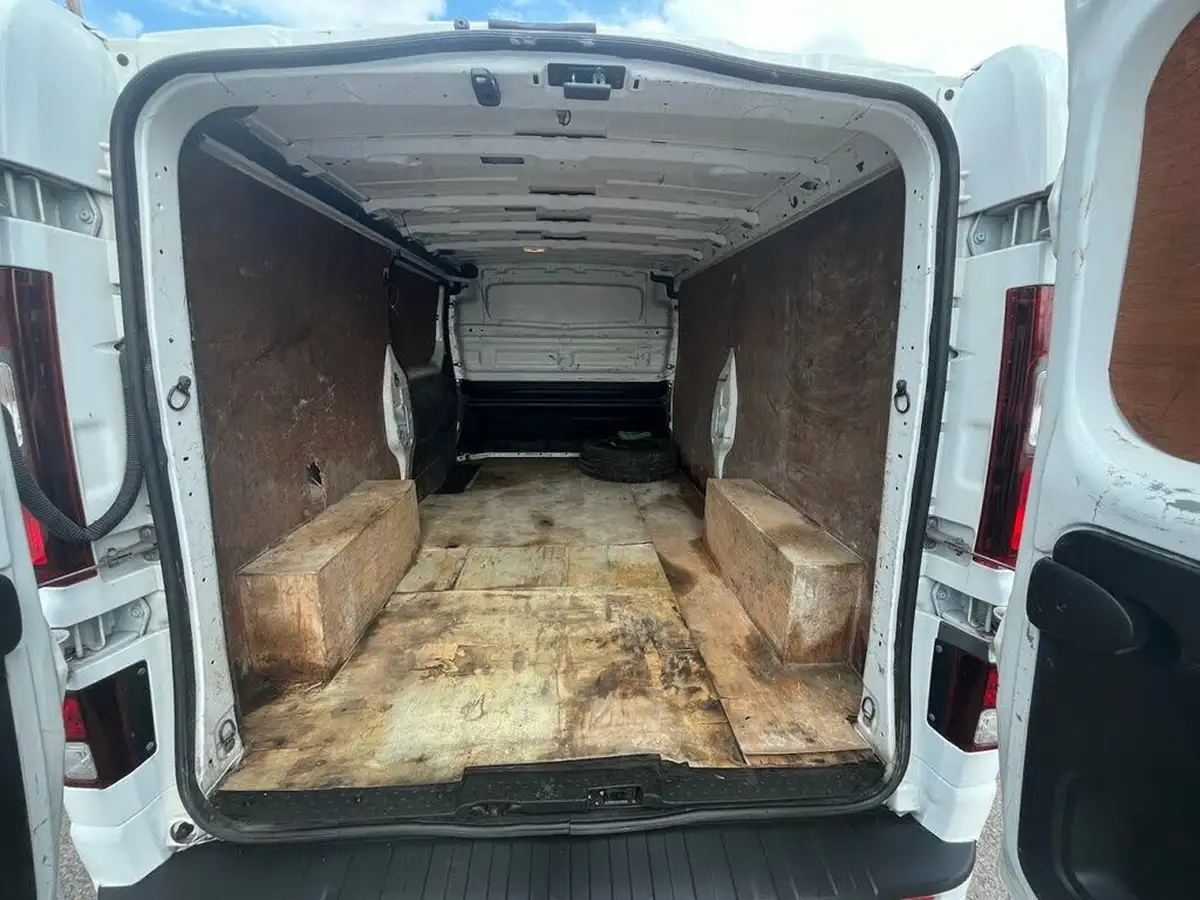 2021-renault-trafic-20dci-ll30-energy-120-sport-big-14