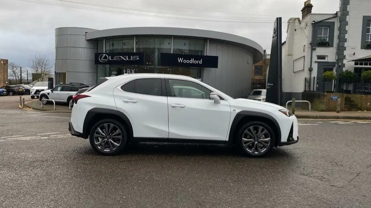 2024-lexus-ux-300h-20-f-sport-design-big-15