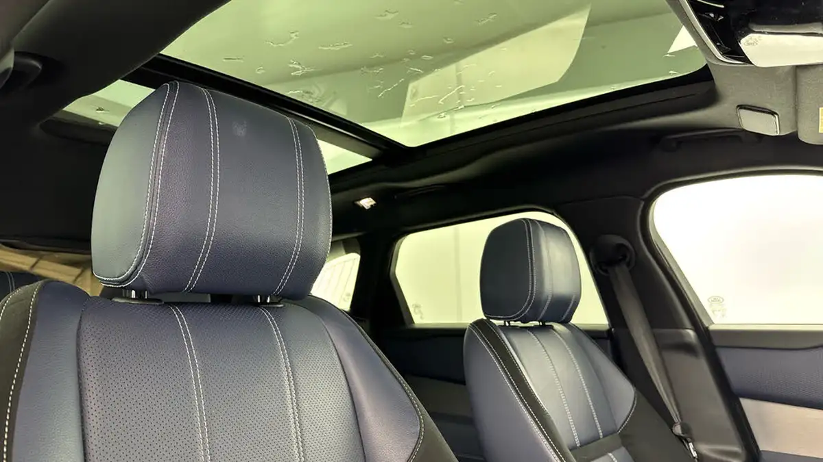 2022-land-rover-range-rover-velar-30-p400-r-dynamic-se-big-25
