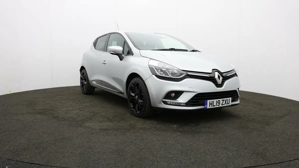 2019-renault-clio-15dci-iconic-90ps-ss-edc-auto-big-40