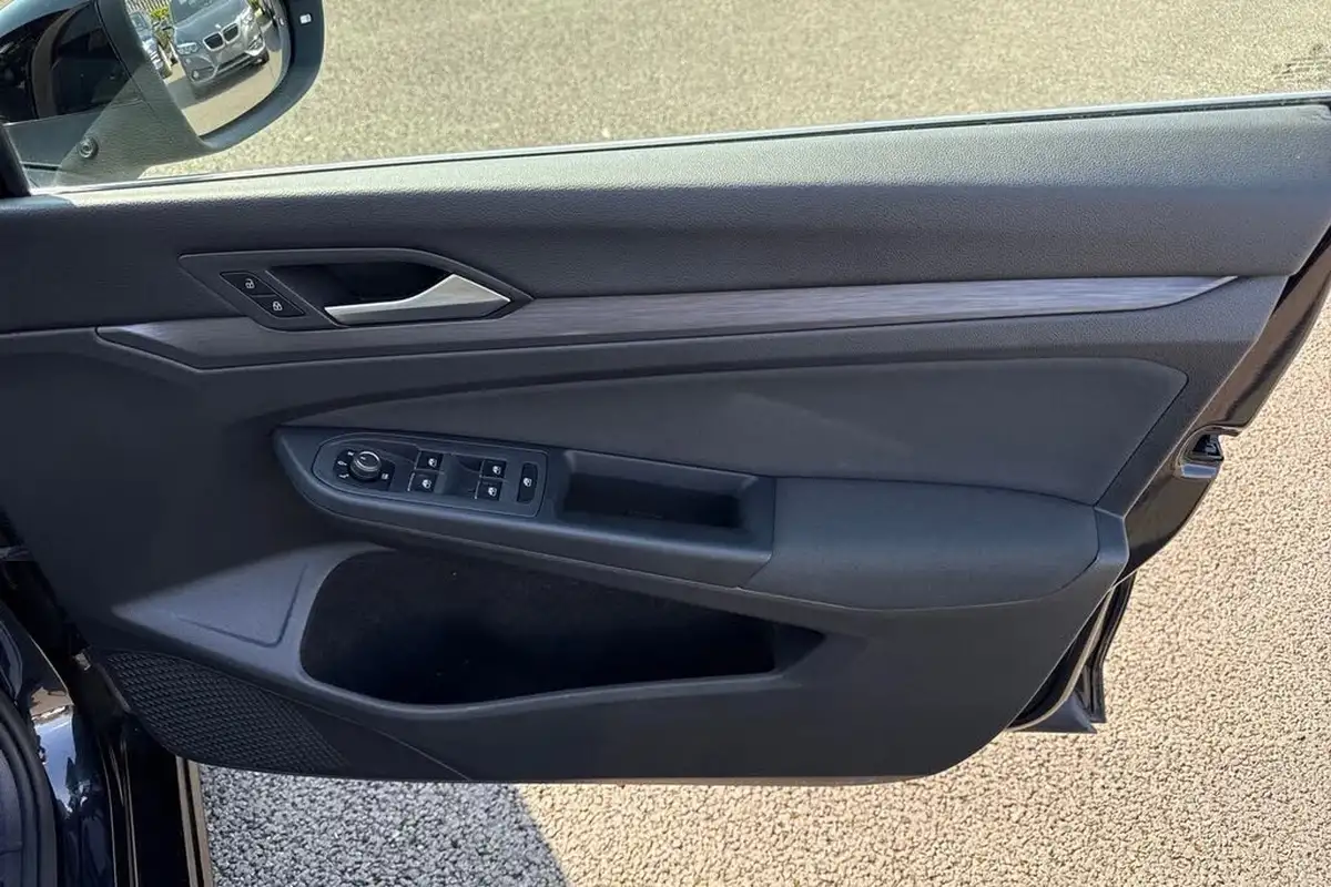 2020-volkswagen-golf-15-etsi-style-150ps-hatchback-big-20