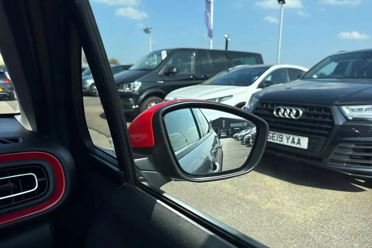 2019-citroen-c3-12-puretech-flair-nav-edition-82ps-ss-big-19