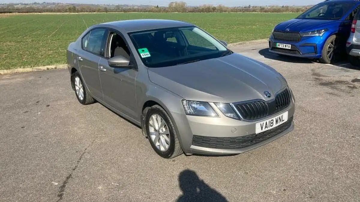 2018-skoda-octavia-10-tsi-hatchback-dsg-big-18