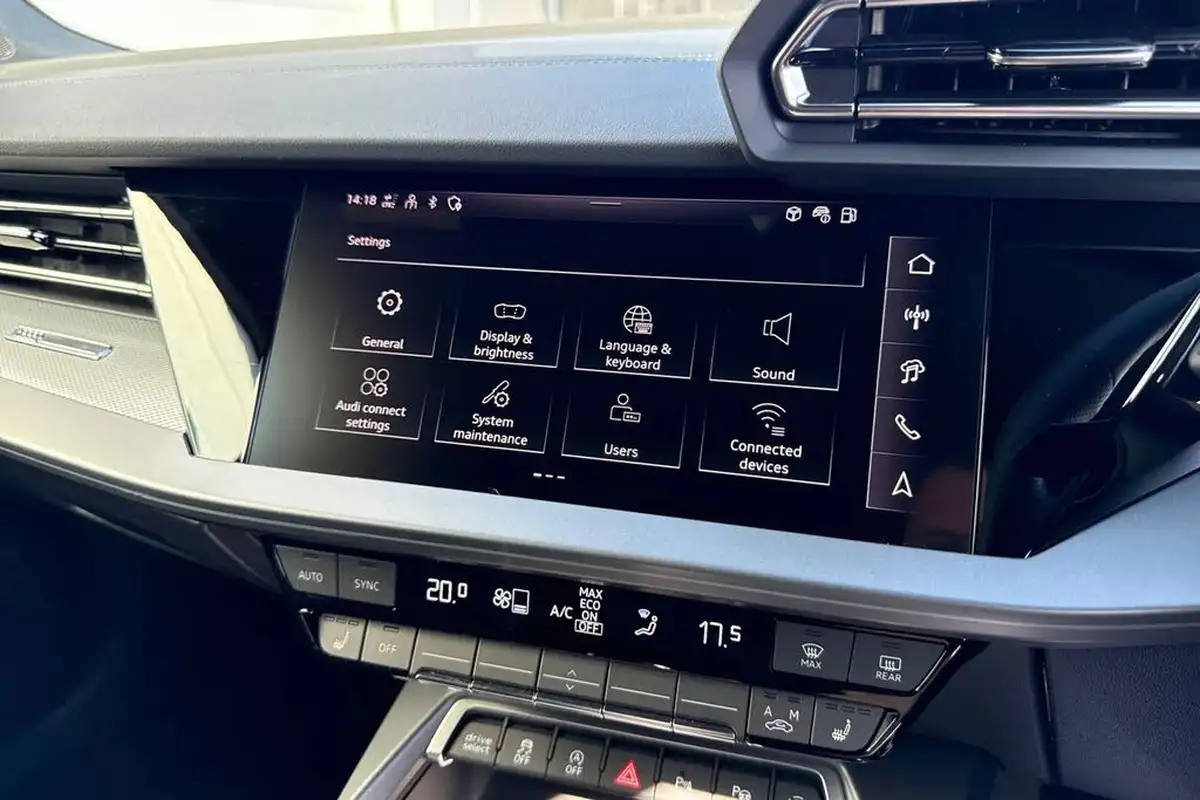 2024-audi-a3-15-35-tfsi-s-line-saloon-4d-big-46