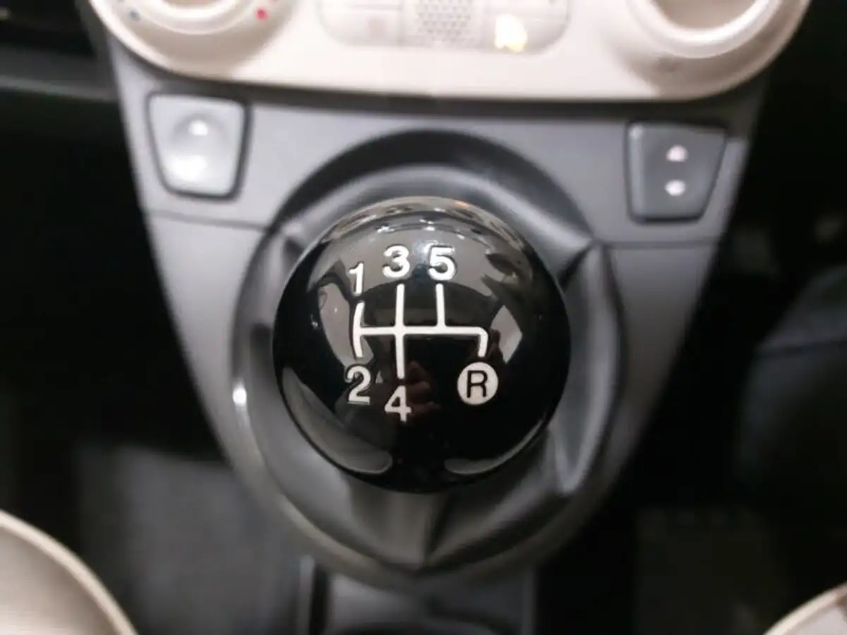 2015-fiat-500-12-lounge-ss-big-11