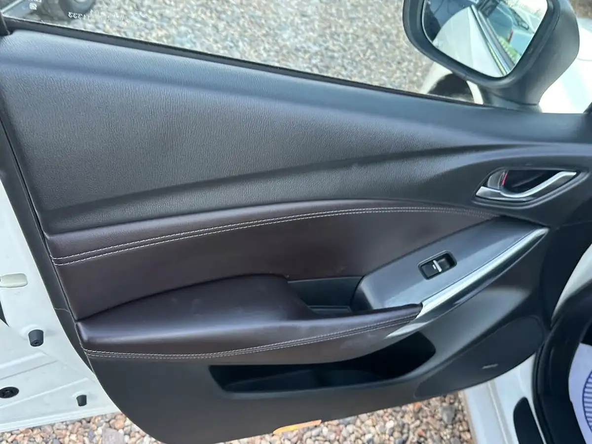 2018-mazda-mazda6-20-sport-nav-saloon-4d-big-24