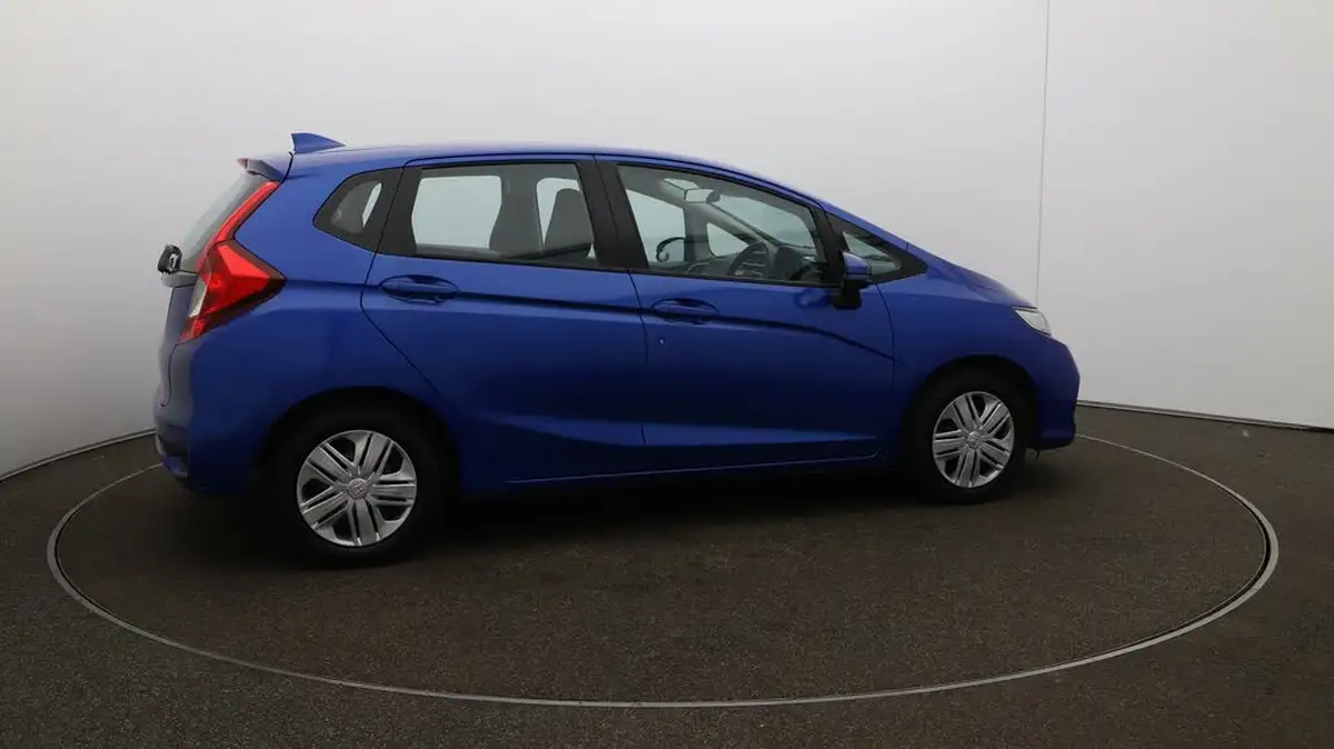 2018-honda-jazz-13-i-vtec-s-big-41