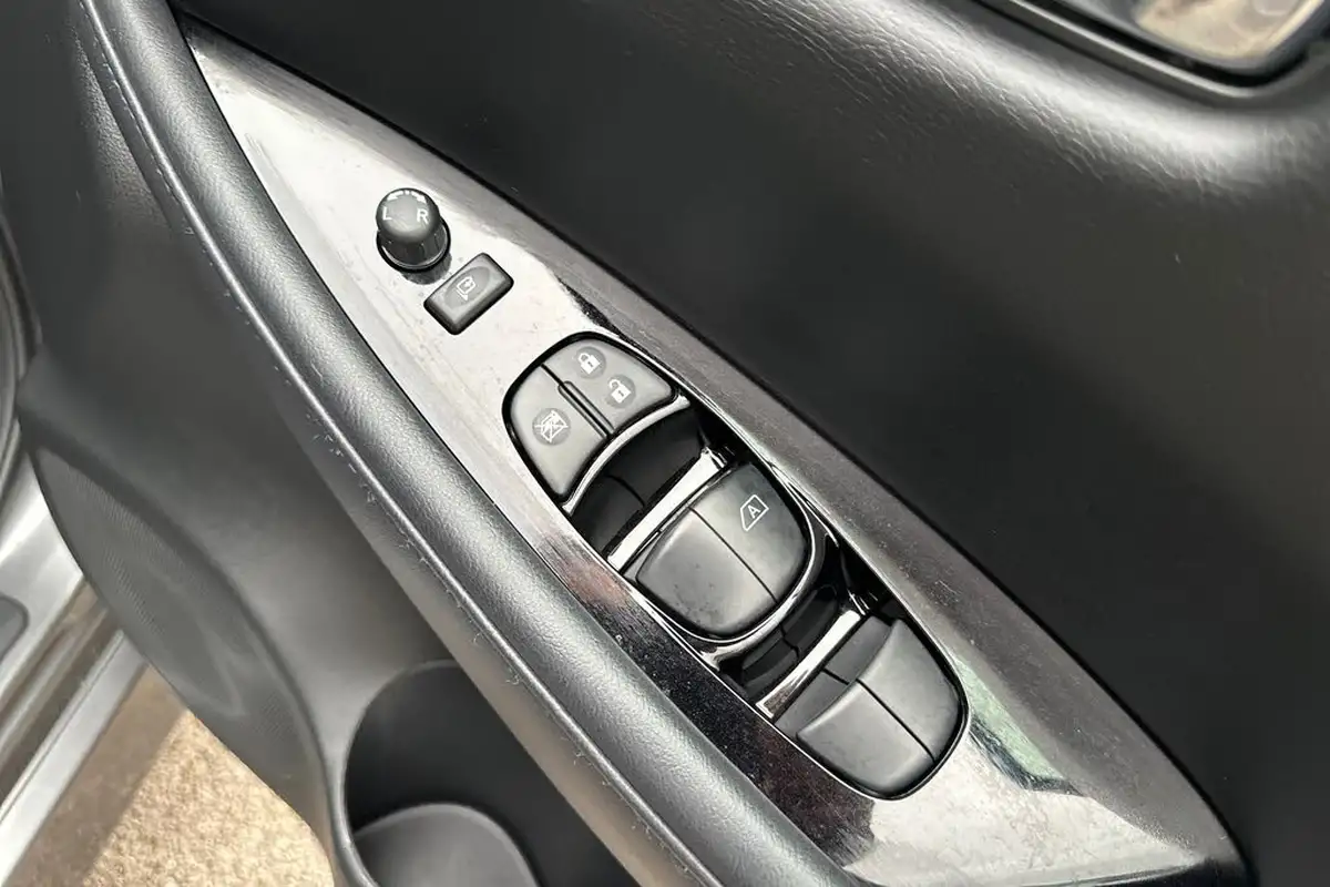 2021-nissan-leaf-e-e-n-connecta-big-26