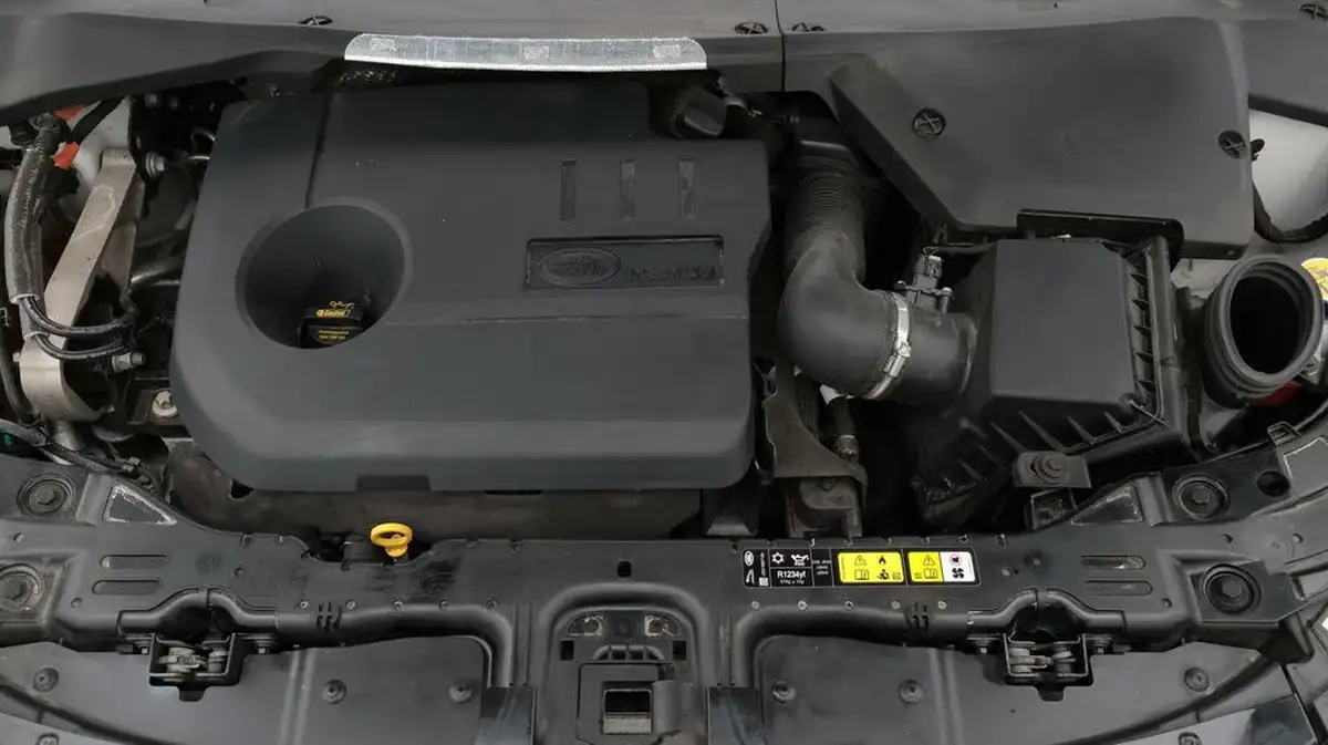 2021-land-rover-range-rover-evoque-15-p300e-r-dynamic-hse-big-19