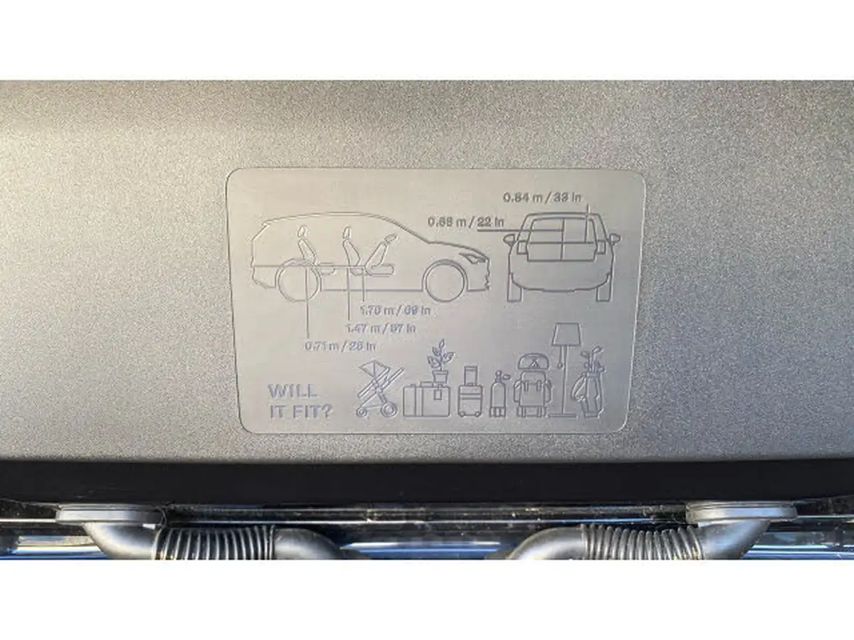 2024-volvo-ex30-e-single-motor-plus-extended-range-big-39