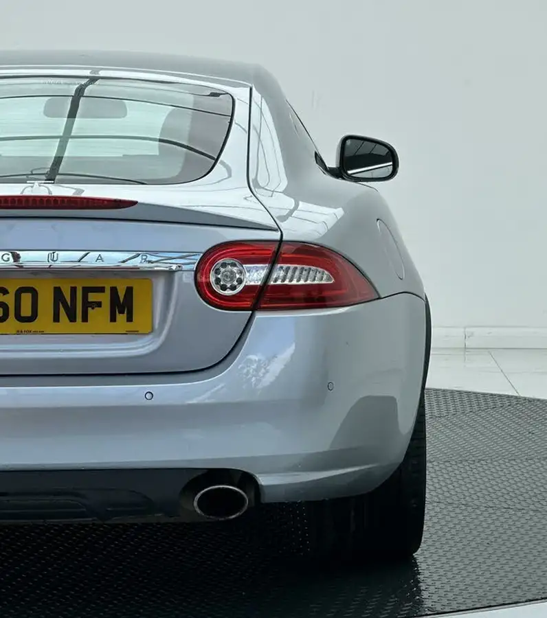 2011-jaguar-xk-50-portfolio-coupe-auto-big-12
