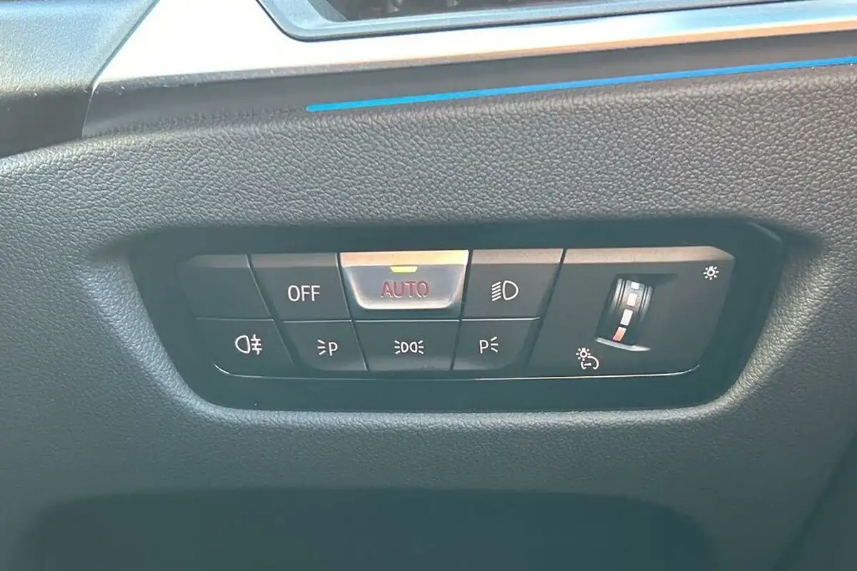 2023-bmw-i4-e-edrive40-m-sport-big-58
