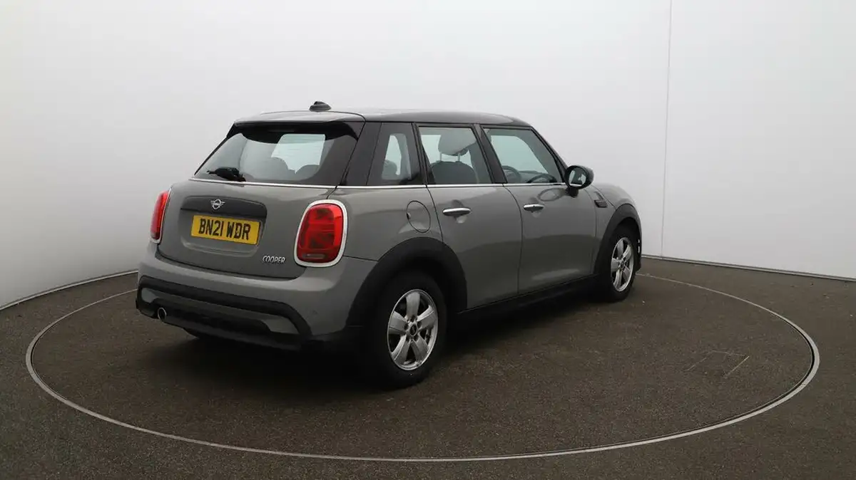 2021-mini-cooper-15-cooper-classic-hatchback-5d-big-46