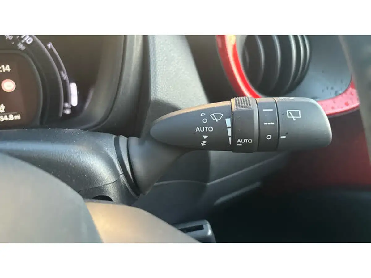 2023-toyota-aygo-x-10-vvt-i-edge-big-21