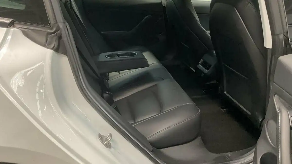 2021-tesla-model-3-e-long-range-awd-big-5