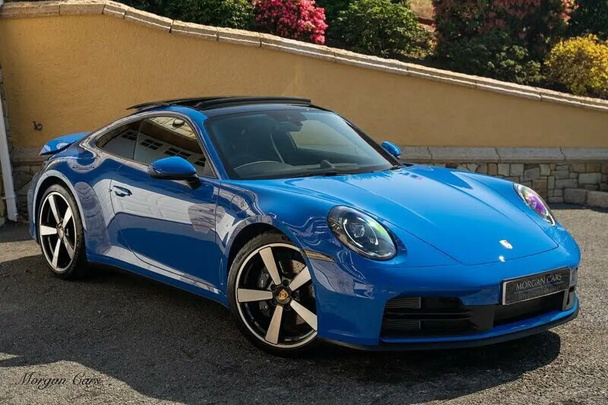 2025-porsche-911-30-carrera-394ps-coupe-big-12