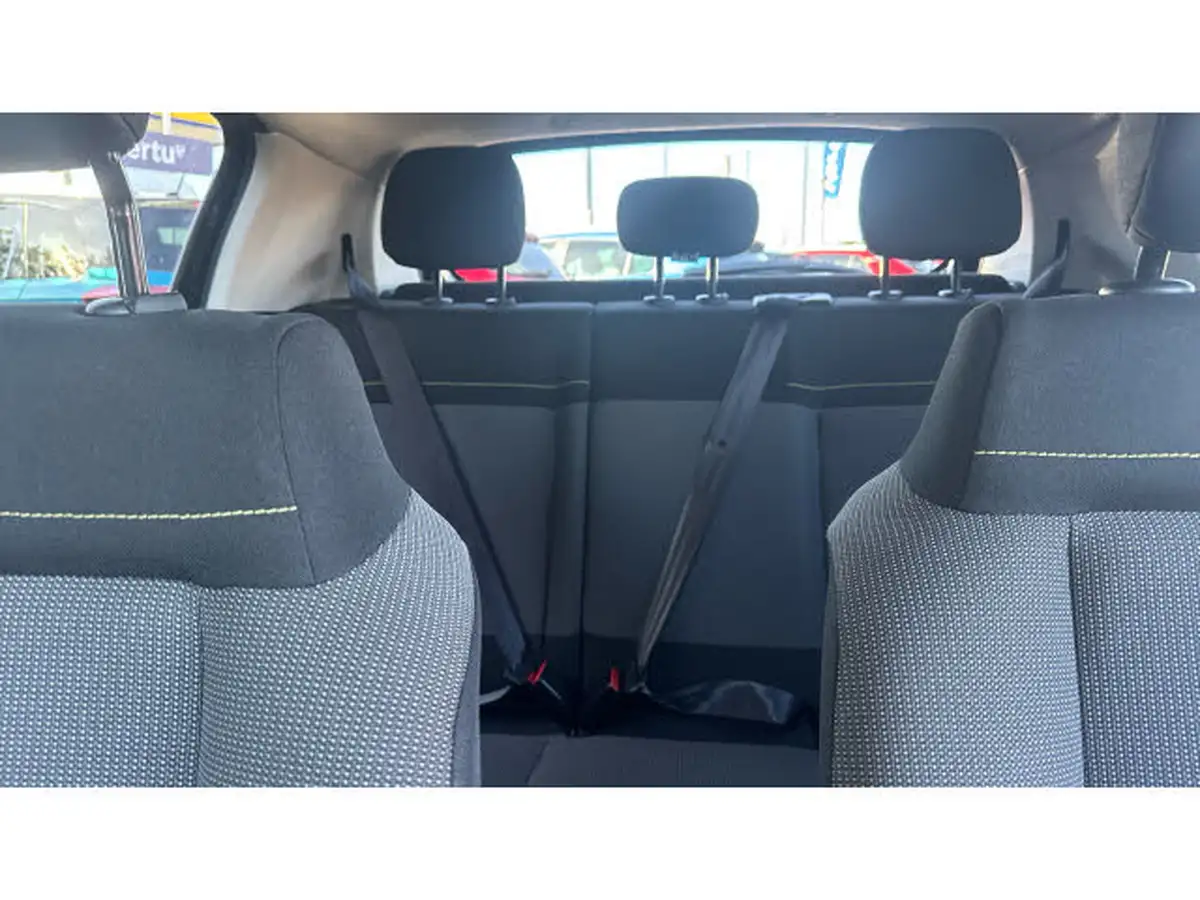 2019-citroen-c3-12-puretech-flair-110ps-ss-eat6-big-14