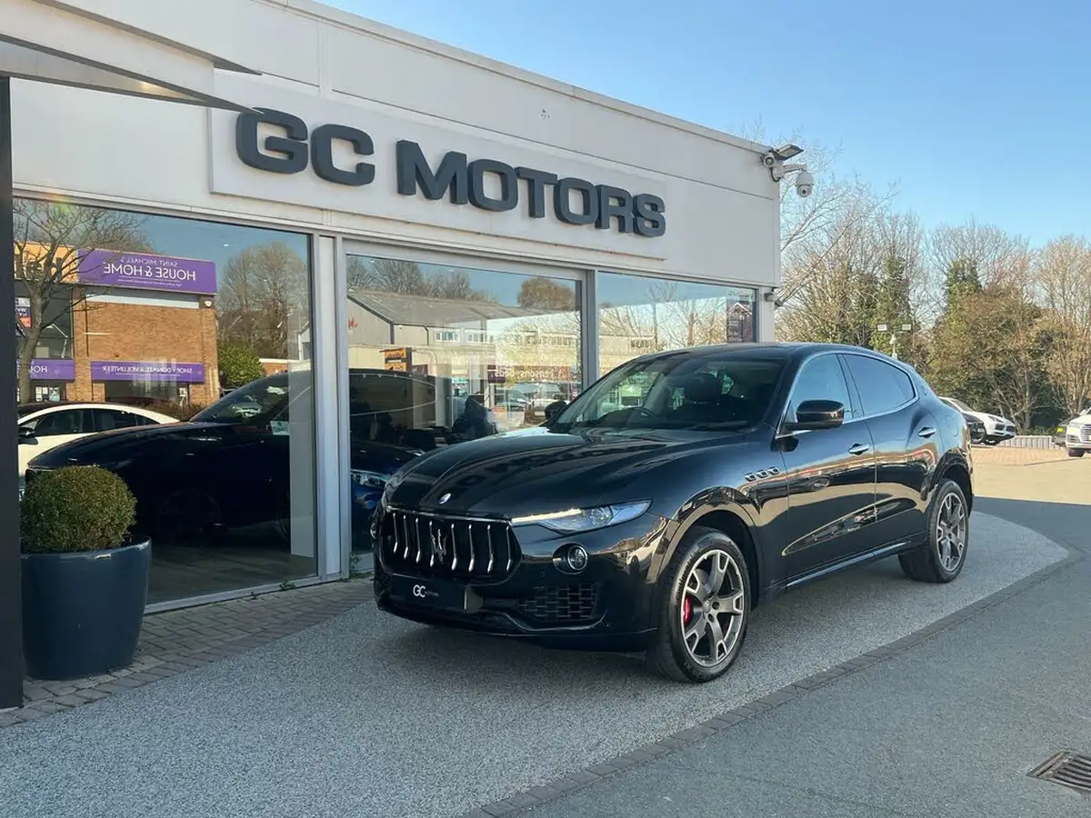 2017-maserati-levante-30td-awd-big-77