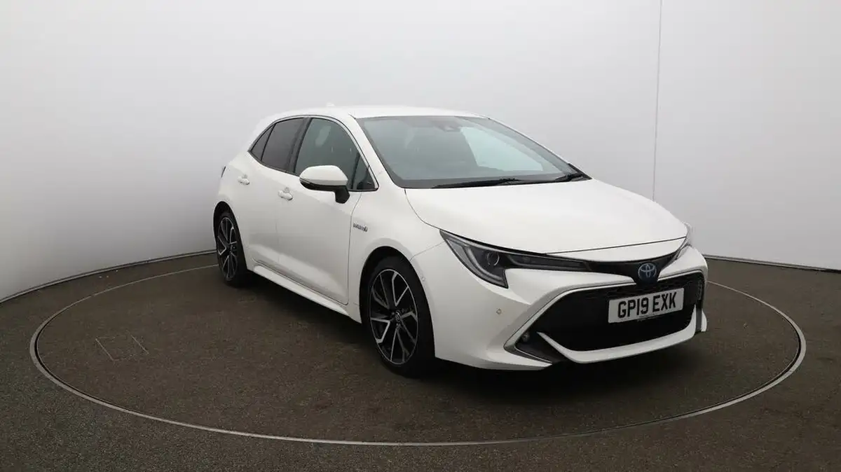 2019-toyota-corolla-20-vvt-i-excel-trk-hatchback-big-34