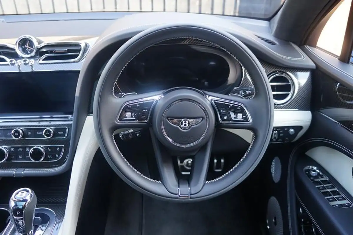 2022-bentley-bentayga-40-v8-s-big-26