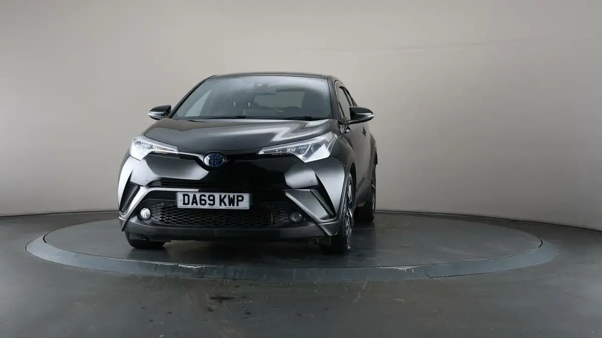 2019-toyota-c-hr-18-vvt-i-design-big-39