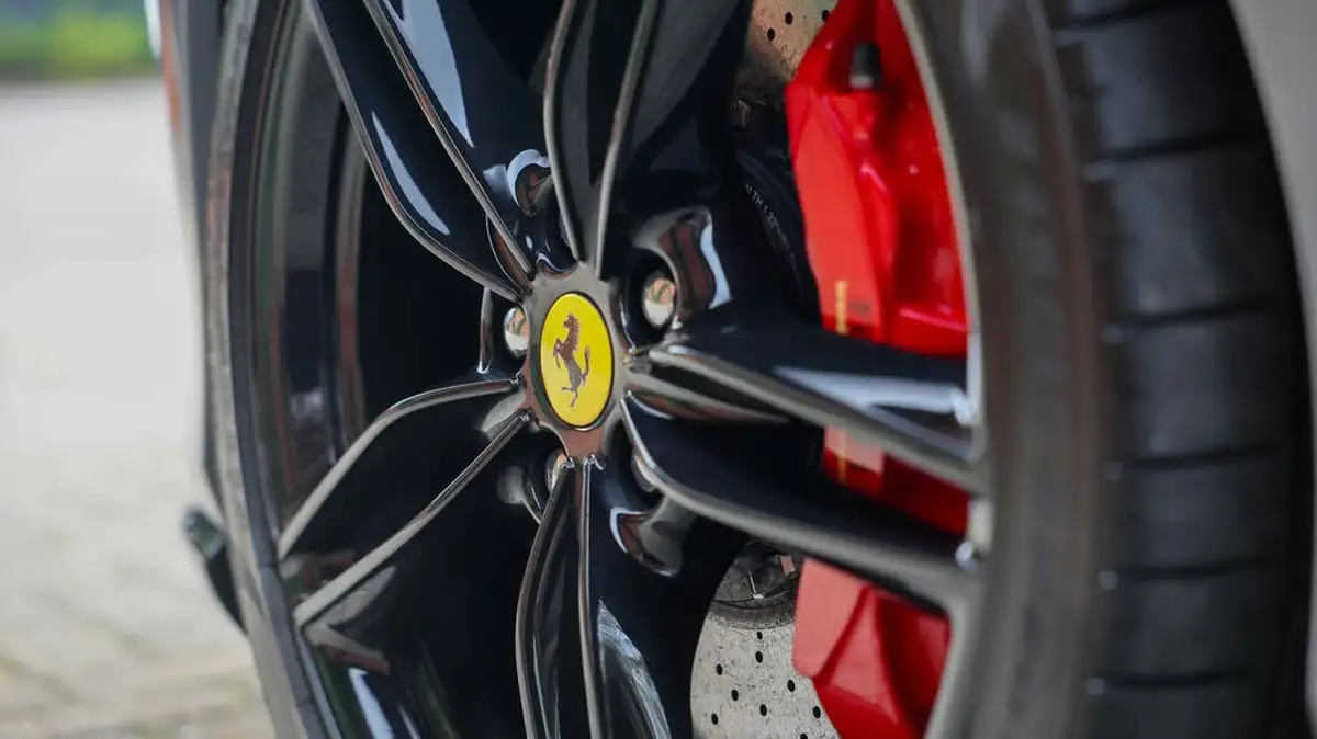 2022-ferrari-roma-38t-v8-f1-dct-ss-620ps-coupe-big-20