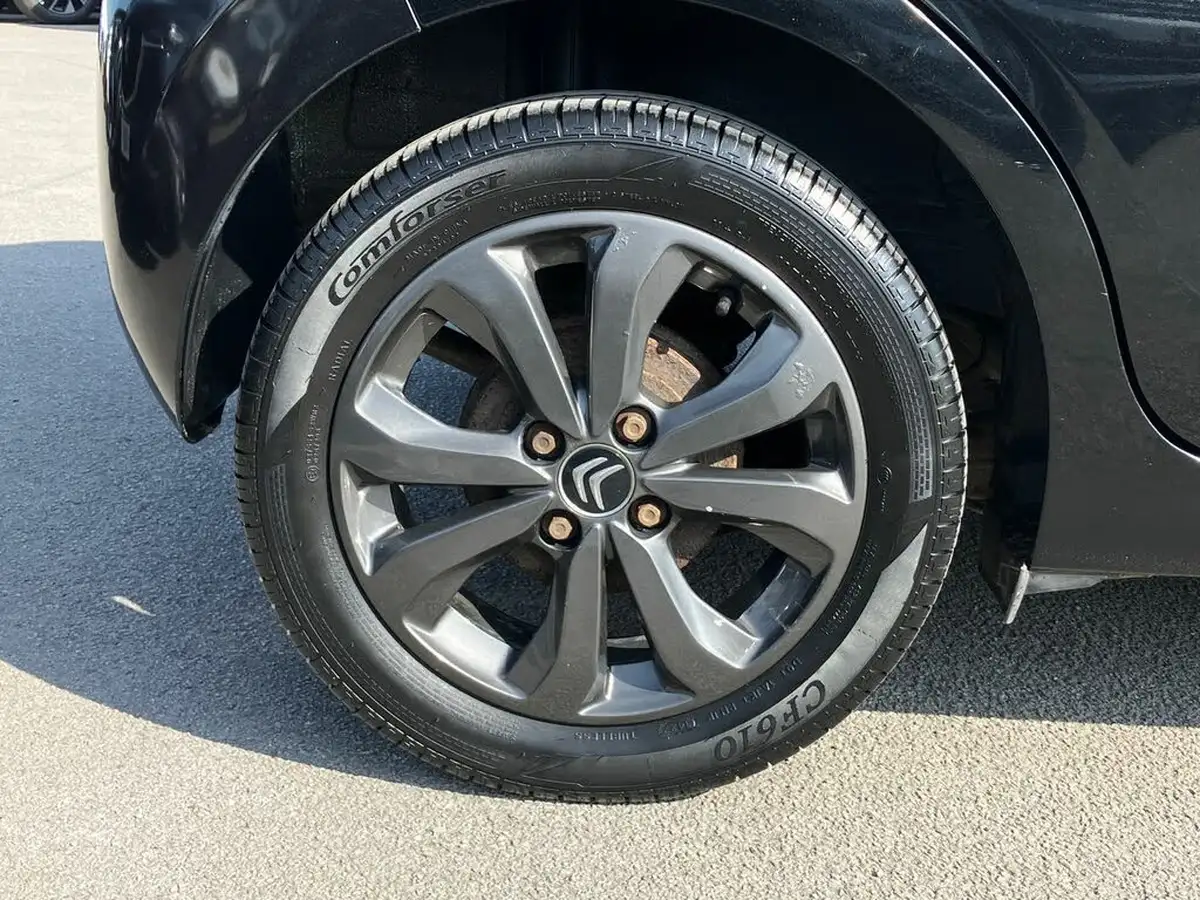 2014-citroen-c1-10-vti-feel-5d-big-11